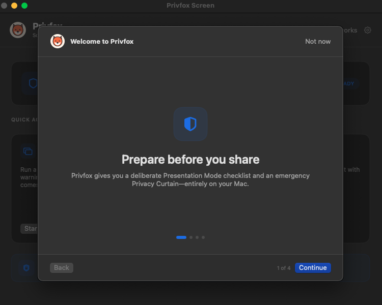 Privfox Screen onboarding explaining its local-only approach